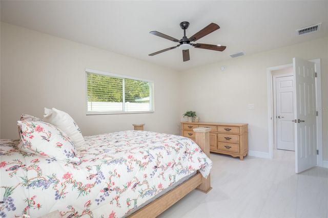 1794 SANTA BARBARA DR, Dunedin, FL 34698