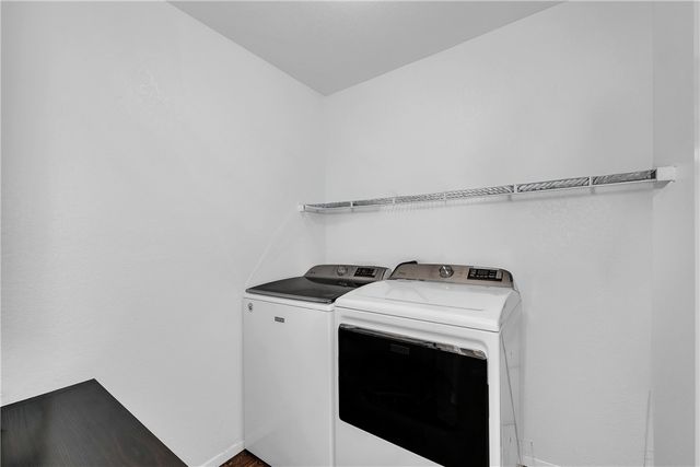 1223 S Springfield Drive, Fayetteville, AR 72704