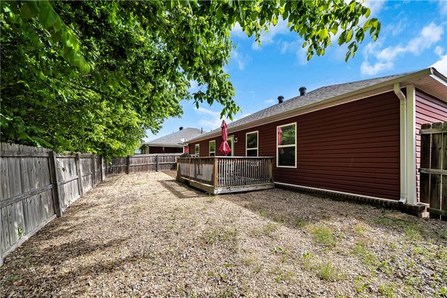 1223 S Springfield Drive, Fayetteville, AR 72704