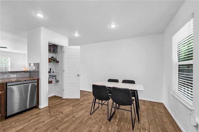 1223 S Springfield Drive, Fayetteville, AR 72704