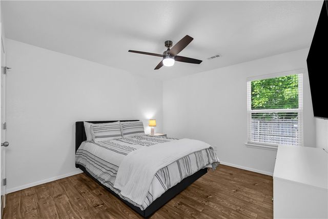 1223 S Springfield Drive, Fayetteville, AR 72704