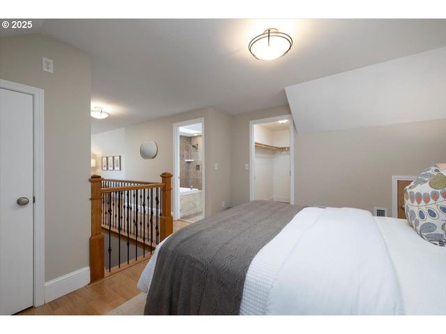 3262 FAIRVIEW Way, West Linn, OR 97068