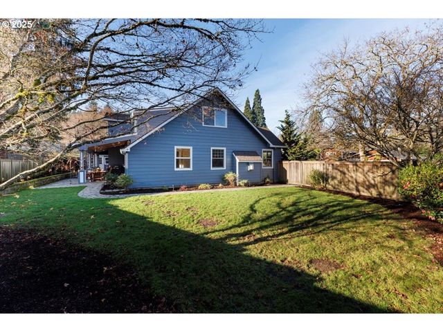 3262 FAIRVIEW Way, West Linn, OR 97068