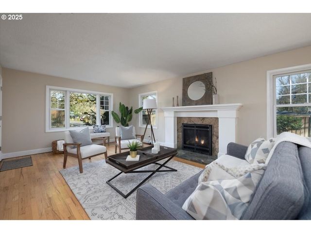 3262 FAIRVIEW Way, West Linn, OR 97068