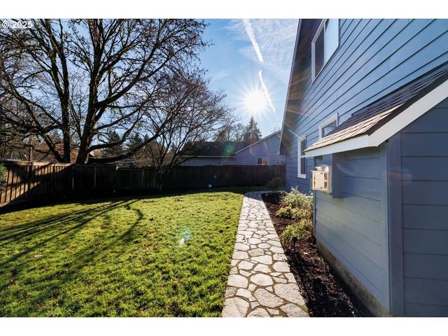 3262 FAIRVIEW Way, West Linn, OR 97068