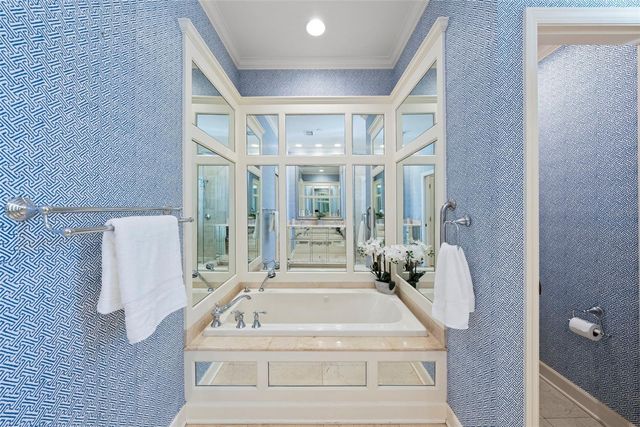 5010 BAYSHORE BOULEVARD 4, Tampa, FL 33611