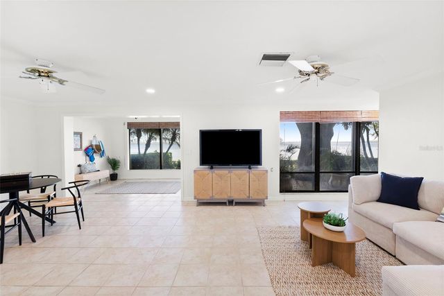 5010 BAYSHORE BOULEVARD 4, Tampa, FL 33611