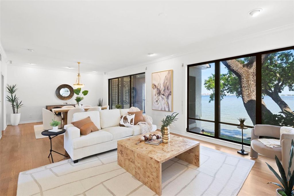 Image 11 of property listing at 5010 BAYSHORE BOULEVARD 4, Tampa, FL 33611