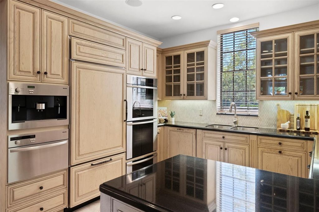 Image 19 of property listing at 5010 BAYSHORE BOULEVARD 4, Tampa, FL 33611