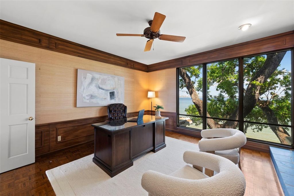 Image 43 of property listing at 5010 BAYSHORE BOULEVARD 4, Tampa, FL 33611