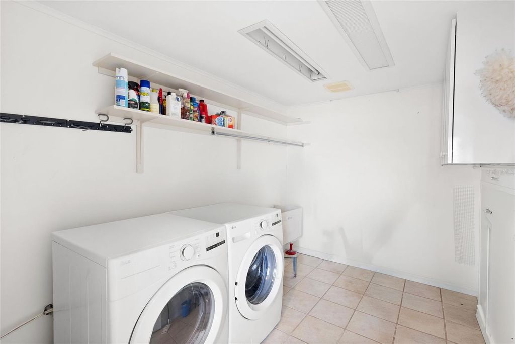 Image 57 of property listing at 5010 BAYSHORE BOULEVARD 4, Tampa, FL 33611