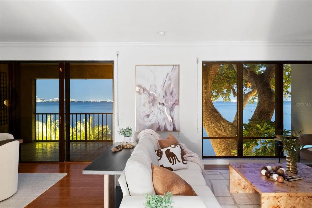 Image 7 of property listing at 5010 BAYSHORE BOULEVARD 4, Tampa, FL 33611