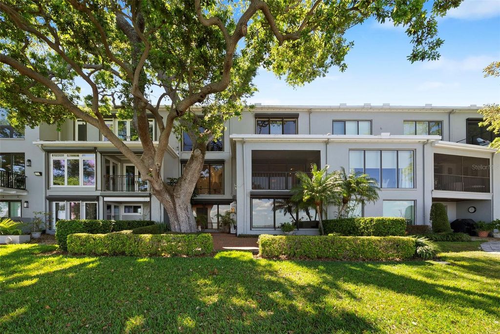 Image 72 of property listing at 5010 BAYSHORE BOULEVARD 4, Tampa, FL 33611