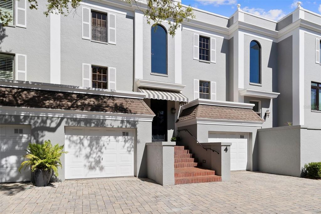 Image 81 of property listing at 5010 BAYSHORE BOULEVARD 4, Tampa, FL 33611