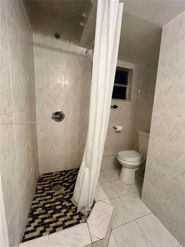 1750 NE 191st St 522-3, Miami, FL 33179