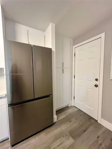 1750 NE 191st St 522-3, Miami, FL 33179