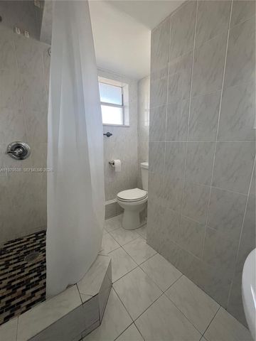 1750 NE 191st St 522-3, Miami, FL 33179