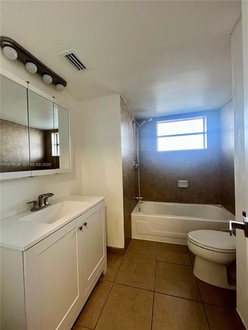 1750 NE 191st St 522-3, Miami, FL 33179