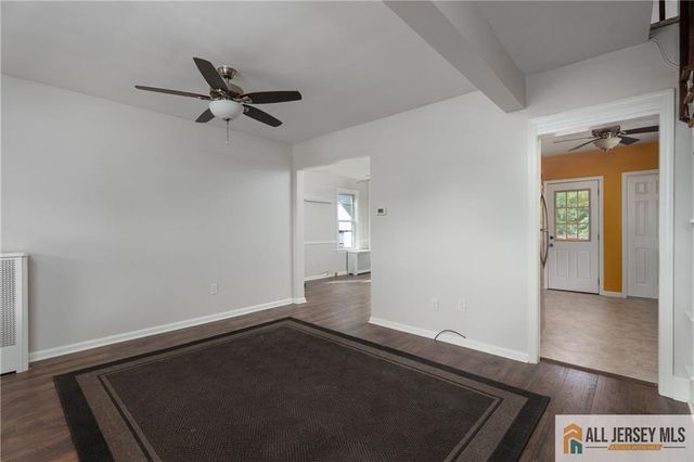 12 Fox Road, Edison, NJ 08817
