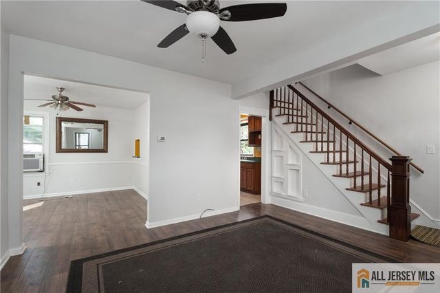 12 Fox Road, Edison, NJ 08817