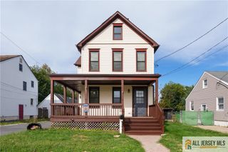 12 Fox Road, Edison, NJ 08817