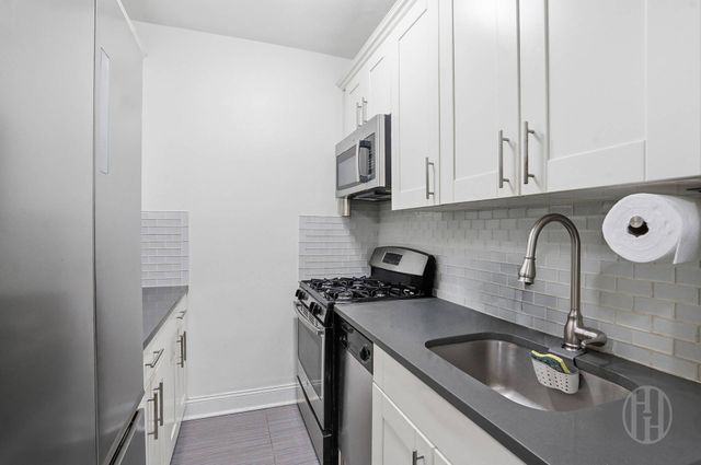 3545 81st St Apt B5, New York City, NY 11372
