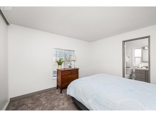 1199 N TERRY St 113, Eugene, OR 97402