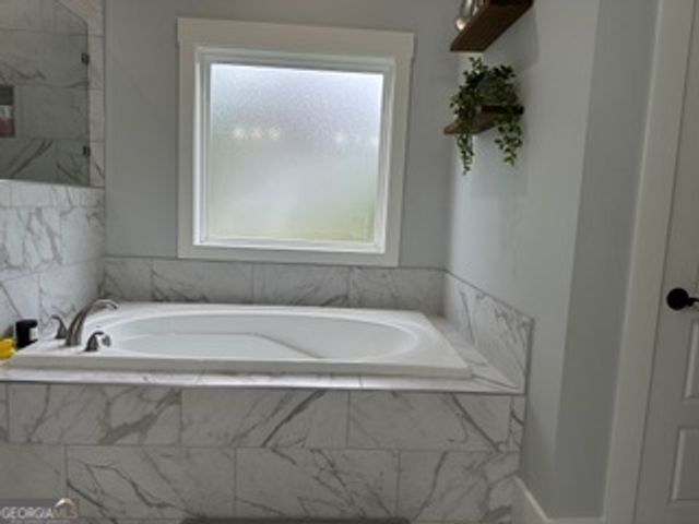 215 Walden Pond Trail, Senoia, GA 30276