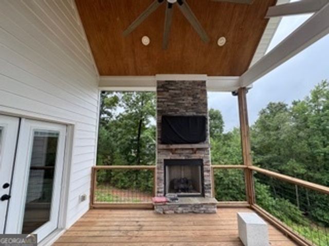 215 Walden Pond Trail, Senoia, GA 30276