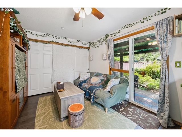 11769 Se BOISE St, Portland, OR 97266