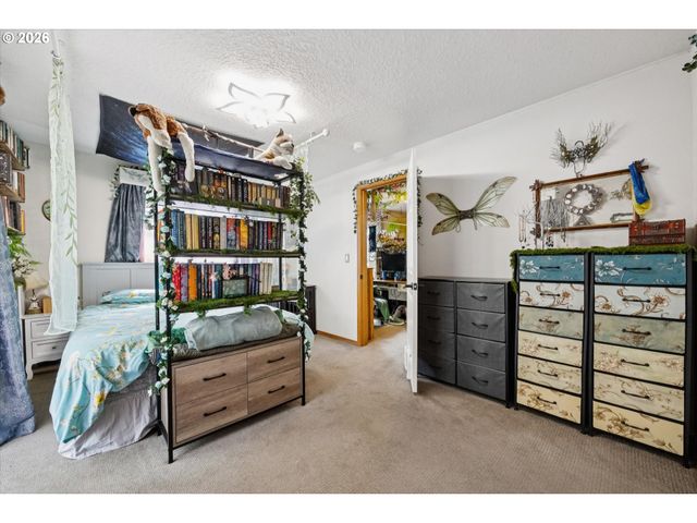 11769 Se BOISE St, Portland, OR 97266