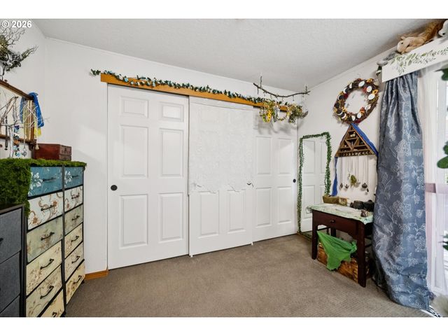 11769 Se BOISE St, Portland, OR 97266