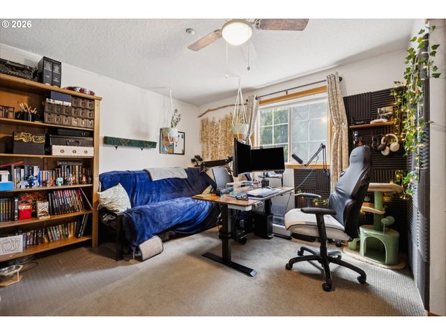 11769 Se BOISE St, Portland, OR 97266