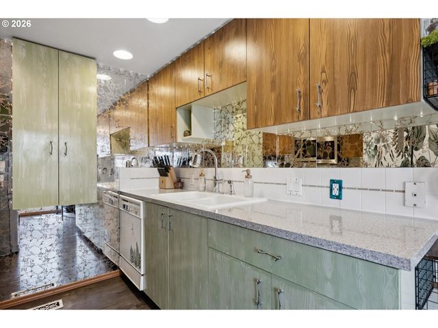 11769 Se BOISE St, Portland, OR 97266