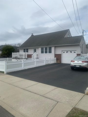 854 Terra Lane, North Bellmore, NY 11710