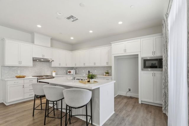 214 Proximity Way, San Jose, CA 95110