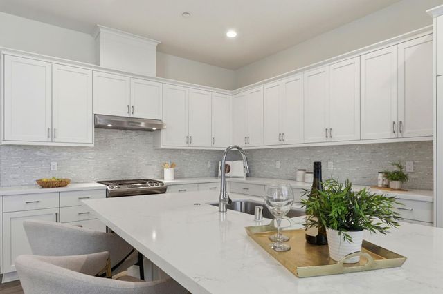 214 Proximity Way, San Jose, CA 95110