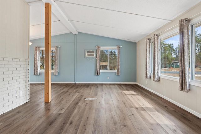 868 Kings Way, Nekoosa, WI 54457