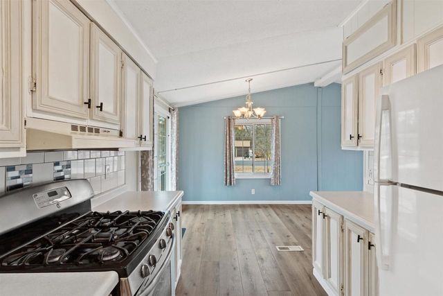 868 Kings Way, Nekoosa, WI 54457