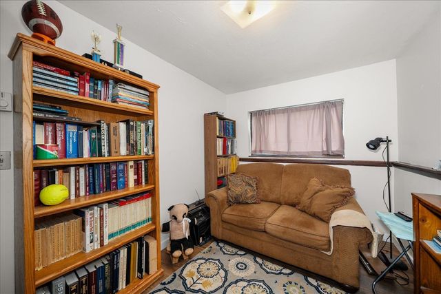 1514 E 4th St, Deer Park, WA 99006