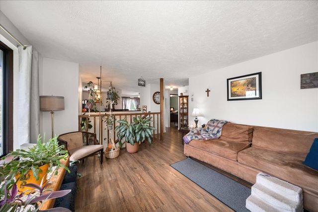1514 E 4th St, Deer Park, WA 99006