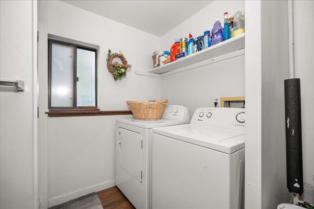 1514 E 4th St, Deer Park, WA 99006