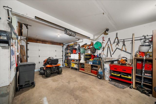 1514 E 4th St, Deer Park, WA 99006