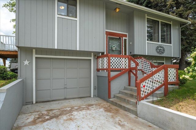 1514 E 4th St, Deer Park, WA 99006