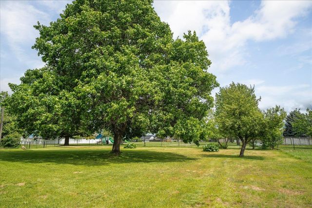 1514 E 4th St, Deer Park, WA 99006