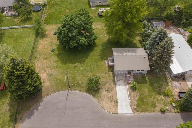 1514 E 4th St, Deer Park, WA 99006