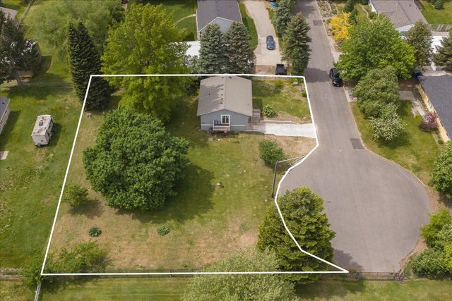 1514 E 4th St, Deer Park, WA 99006