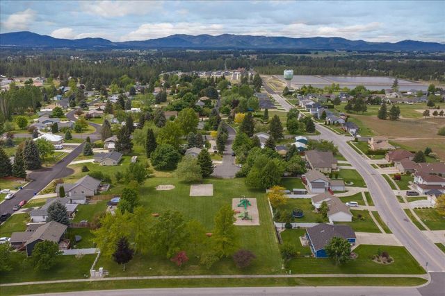 1514 E 4th St, Deer Park, WA 99006