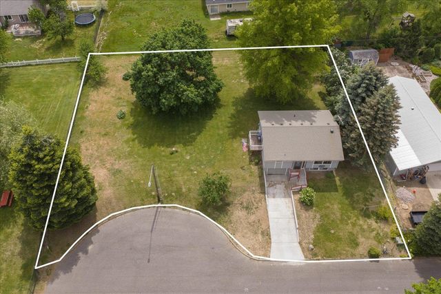 1514 E 4th St, Deer Park, WA 99006