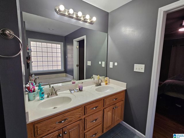 80 OAK LEAF DRIVE, Cleveland, AL 35049